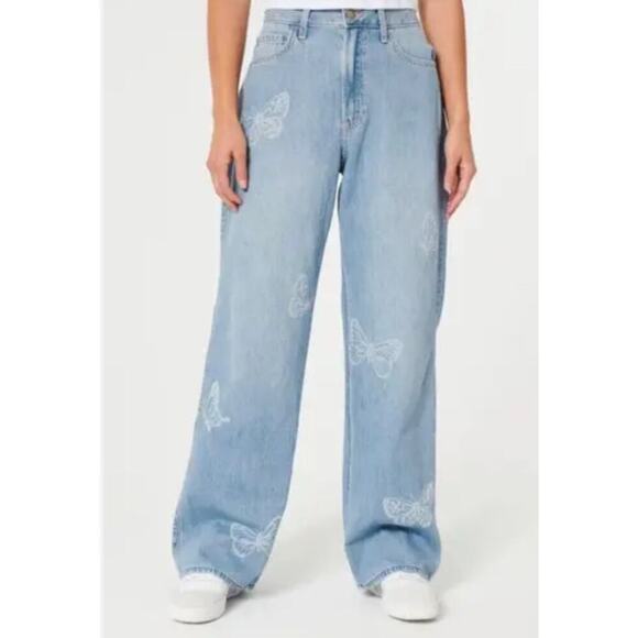 Hollister Denim - Hollister Women's 25 1R Butterfly Jeans Ultra High Rise Dad Light Wash L31